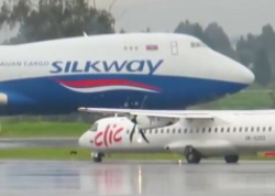 Silk Way West Airlines-ə məxsus Boeing 747-8F ilk dəfə Kolumbiyaya eniş edib - <span class="color_red">VİDEO</span>