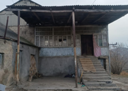 Ailəsi 14 yaşlı qızı təhsildən belə yayındırıbmış - Rəsmi