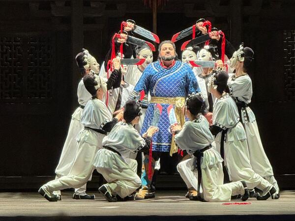 Azərbaycanlı məşhur tenor London Kral Opera evinin səhnəsində! - <span class="color_red">VİDEO - FOTO</span>