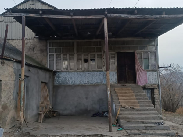 Ailəsi 14 yaşlı qızı təhsildən belə yayındırıbmış - Rəsmi