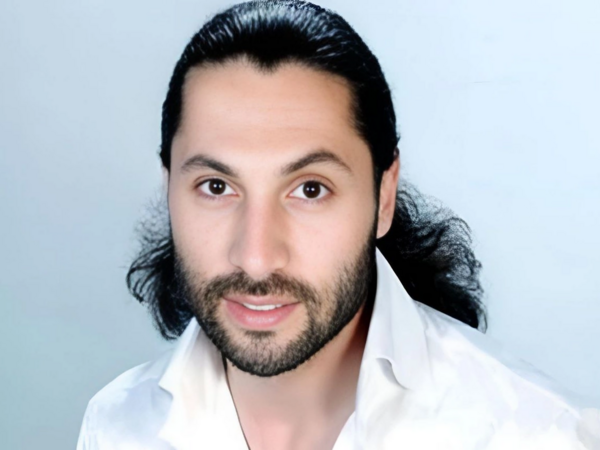 Azərbaycanlı müğənninin ailəsində xoş GÜN