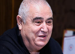 "Pulu stolun üstünə qoydum, dedim ki, nə qədər qızıl var götür"