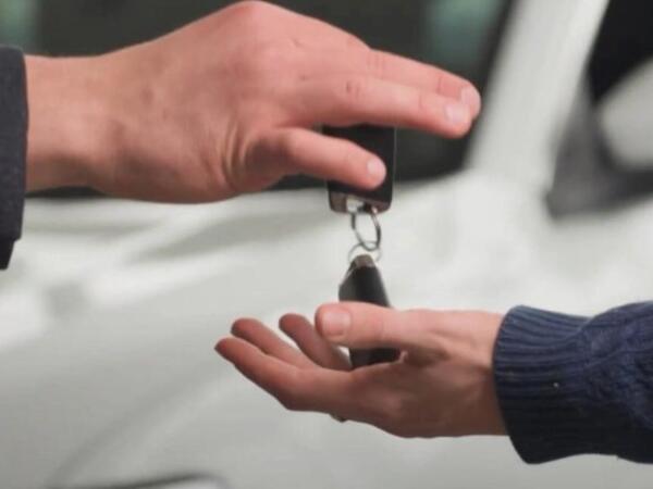 Bu şəxslərə yeni avtomobillər veriləcək