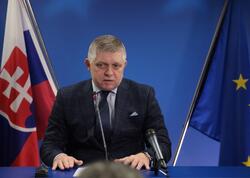 Baş nazirin təyyarəsi Brüsseldə zədələndi