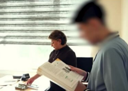 Üzündən oxuya bilmir, hər il yarısı ana dilindən kəsilir - Rus bölmələrində dil problemi - <span class="color_red">VİDEO</span>