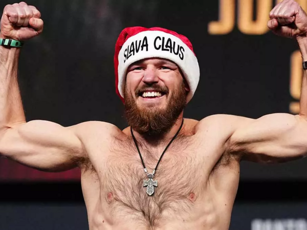 Rus döyüşçü UFC-dən <span class="color_red">uzaqlaşdırıldı</span>