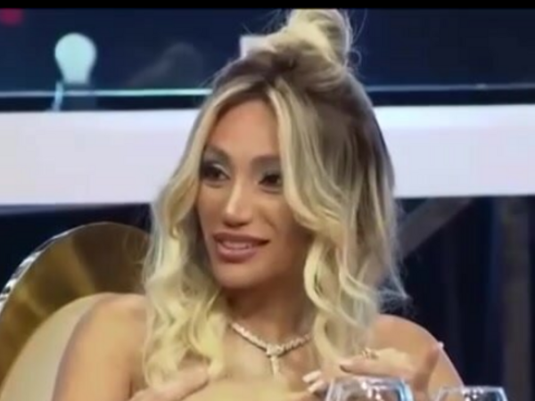 Zaur Röyaya bahalı üzük bağışladı - <span class="color_red">VİDEO</span>