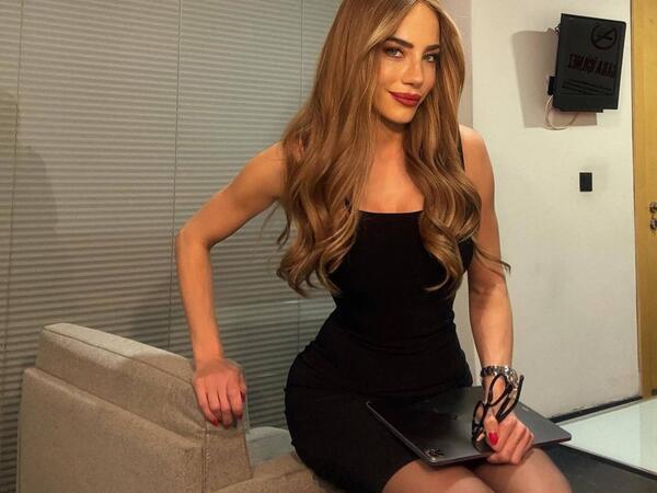 Həbs olunan aparıcının telefonundan görün nə məlumatlar çıxdı - FOTO