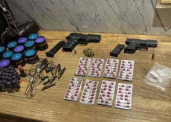 Axtarış zamanı məşhurların evlərindən görün nələr çıxdı - <span class="color_red">FOTO</span>