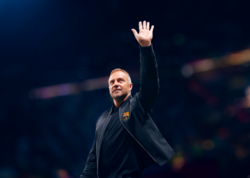 “Barselona” Hansi Fliklə bağlı <span class="color_red">qərarını verdi</span>