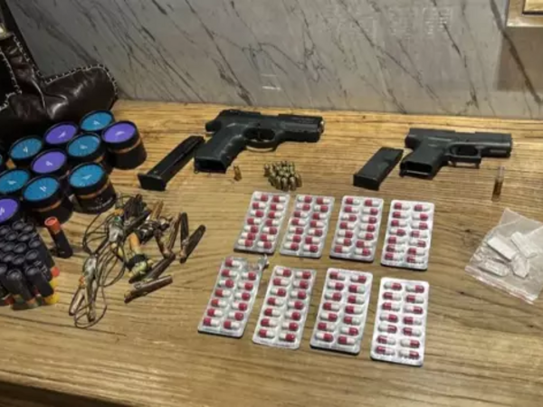 Axtarış zamanı məşhurların evlərindən görün nələr çıxdı - <span class="color_red">FOTO</span>