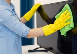 Televizoru belə silənlər diqqətli olsun: Ekrana zərər verə bilərsiniz