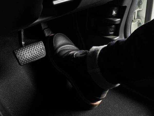 Sürücülərin ən çox etdiyi səhv - Asqı sistemi "dağılır"