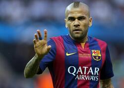 Dani Alveş futbola <span class="color_red">qayıdır</span>