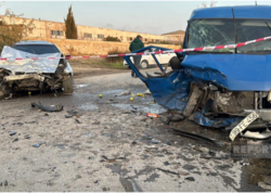 Sumqayıtda minik və yük maşınları toqquşub, xəsarət alanlar var