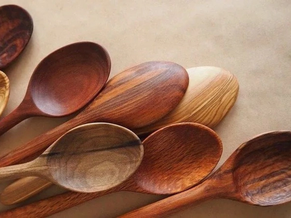 Mətbəxdə taxta qaşıqdan istifadə təhlükəlidirmi?