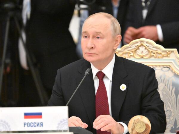 Vladimir Putin Prezident İlham Əliyevə zəng edib