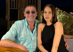 62 yaşlı Xalq artisti toyu üçün Putindən icazə alacaq: 19 yaşlı qızla EVLƏNİR