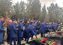 AZAL təyyarəsinin qəzaya uğramasının ildönümü ilə bağlı Milli Qəhrəmanların məzarları ziyarət edilib - FOTO