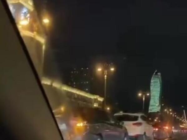 Heydər Əliyev prospektində zəncirvari qəza oldu - VİDEO