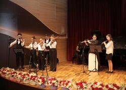 “Nəğməyə, rəngə, sözə dönən 90 il” adlı yubiley konserti keçirilib - <span class="color_red">FOTO</span>