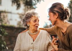 Gəlin onu dinləyən qayınanasını belə İFŞA ETDİ - <span class="color_red">VİDEO</span>