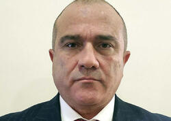 Yeni başçı müavinini işdən çıxardı - <span class="color_red">FOTO</span>