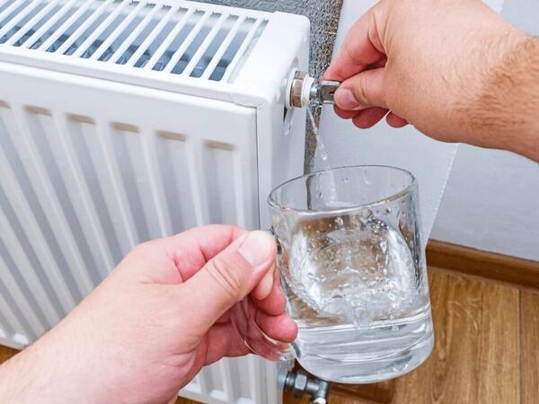 Radiatorun suyunu nə vaxt boşaltmaq lazımdır?