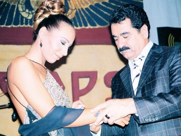 Tatlısəs 22 il sonra onunla barışdı - <span class="color_red">FOTO</span>