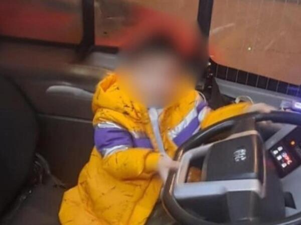 Avtobus sürücüsü uşaq oğurluğunun qarşısını necə aldı? - <span class="color_red">FOTO</span>
