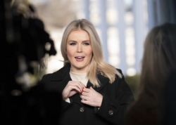 Tramp lazım gələrsə, İrana qarşı hərbi güc tətbiq edə bilər - Ağ Ev