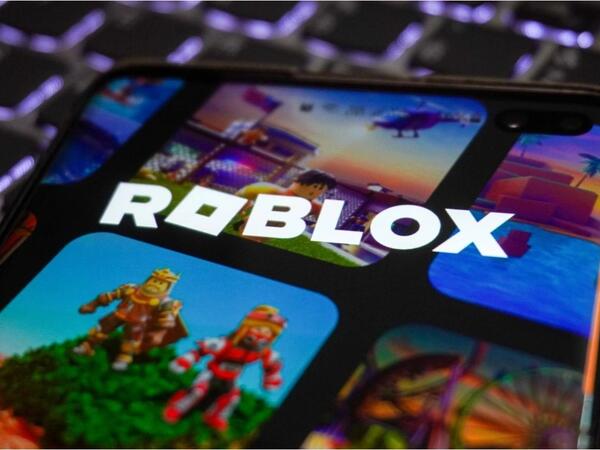 "Roblox" platforması uşaqlar üçün təhlükəsi - <span class="color_red">VİDEO</span>