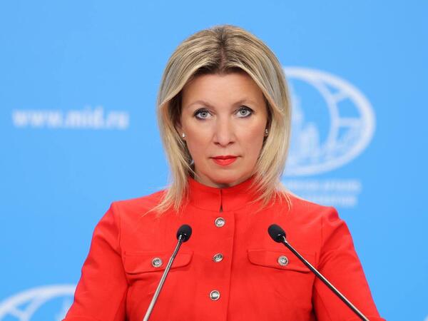 Zaxarovadan ad günündə maraqlı RƏQS – geyimi diqqət çəkdi - <span class="color_red">VİDEO</span>