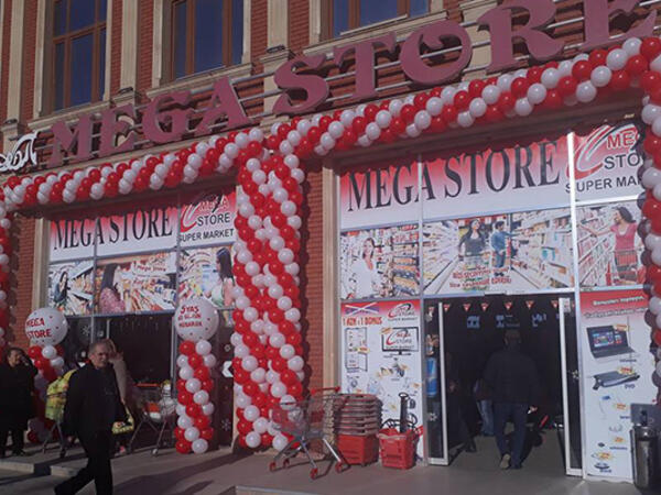 “Megastore”dan içində 170 min olan seyf oğurlamışdı, 10 il 6 ay həbs verildi