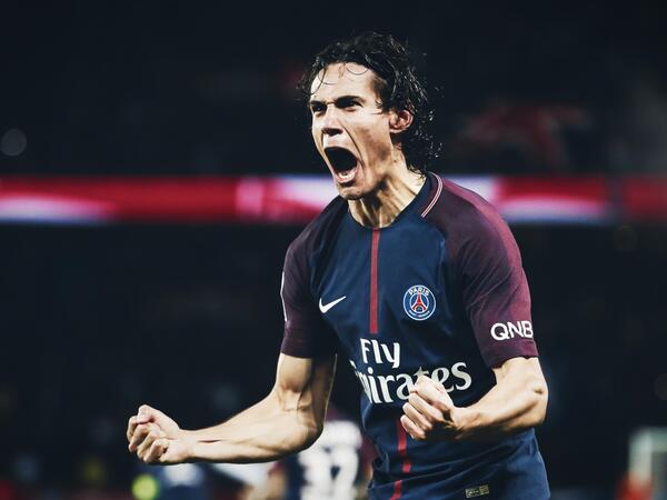 Dünya ulduzu futboldan getdi - <span class="color_red">FOTO</span>