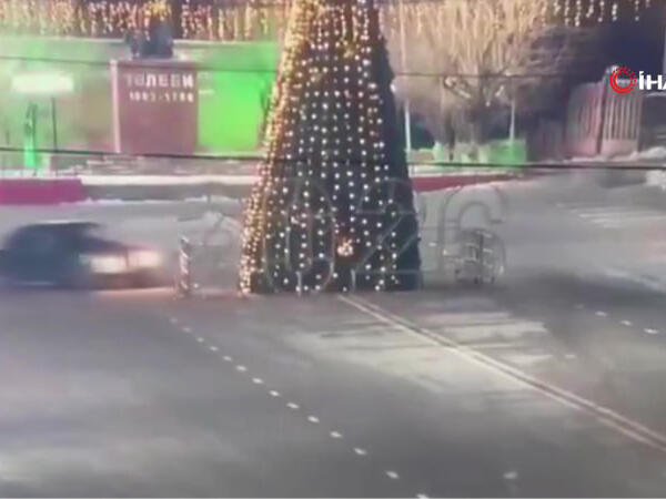 Drift edib "Yeni il ağacı"nı vurdu - <span class="color_red">VİDEO</span>