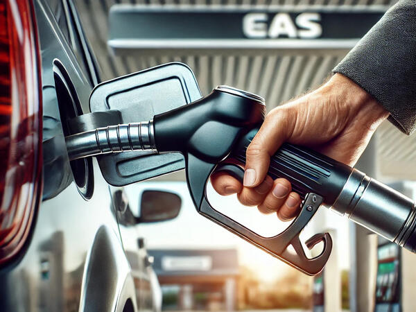 Dizelin qiyməti 10 qəpik bahalaşıb