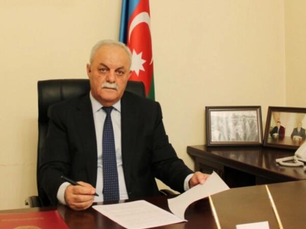 Prezidentin təltif etdiyi keçmiş səfir kimdir? - DOSYE