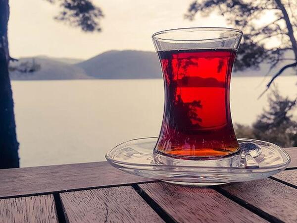 İsti çay həqiqətən isidirmi? - Həkimdən maraqlı açıqlama