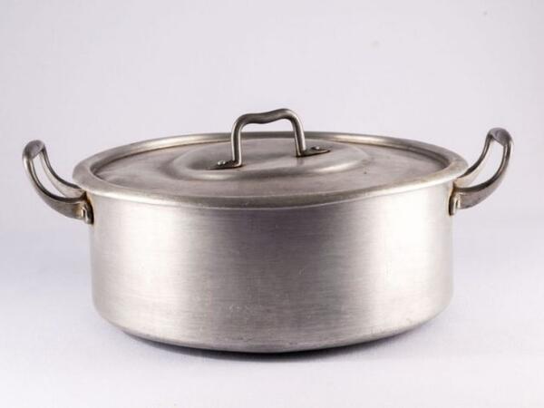 Alüminium qablarda bişirilən yeməklər nə qədər təhlükəsizdir?