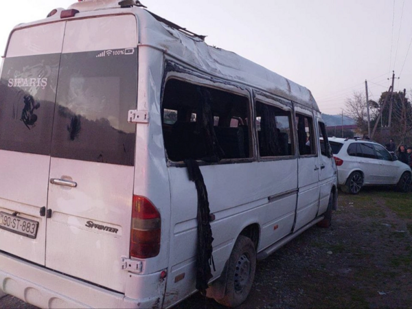 Astarada avtobus aşdı - ölənlər var - <span class="color_red">FOTO</span>