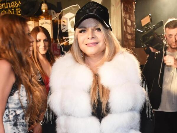 Xalq artistinə 15 milyon ödəməli olan şəxs öldü