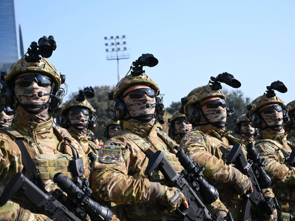 Hərbi qulluqçular üçün yeni qərar - Kimə 5 aylıq, kimə 2 aylıq müavinət veriləcək?