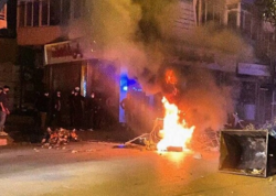 İranda polis idarəsinə basqın - ölən və yaralananlar var