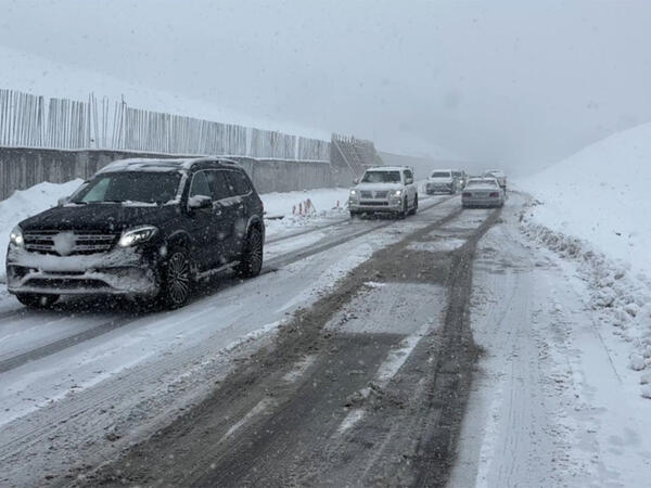 Bakı-Şamaxı-Yevlax yolu bağlandı