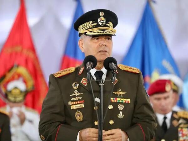Venesuela Müdafiə Naziri: "Maduro saxlanılarkən mühafizəçilərinin böyük hissəsi və dinc sakinlər öldürülüb"