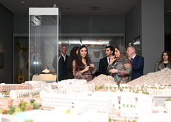 Leyla Əliyeva Maskatda Oman Milli Muzeyində və Mutrah bazarında olub - FOTO
