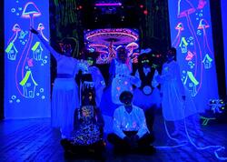 “Alisa möcüzələr diyarında” müasir səhnə texnologiyaları ilə  səhnələşdirilib - FOTO