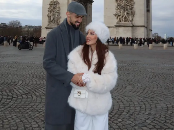 “Qarabağ”ın ulduzu bloqer xanımı ilə Parisdə - <span class="color_red">FOTOlar</span>