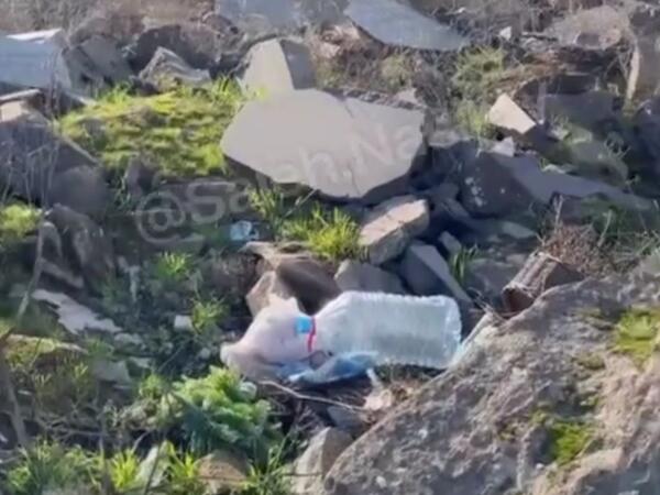 Xırdalan qəbiristanlığında sex açıblar - Ərazi baxımsız vəziyyətə salınıb - <span class="color_red">VİDEO</span>